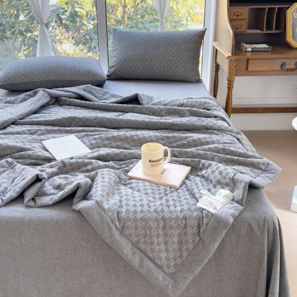 91家纺网 家纺一手货源 找家纺 佰诗特 A类40支全棉色织水洗棉提花夏被四件套 纯棉大豆纤维夏被空调被