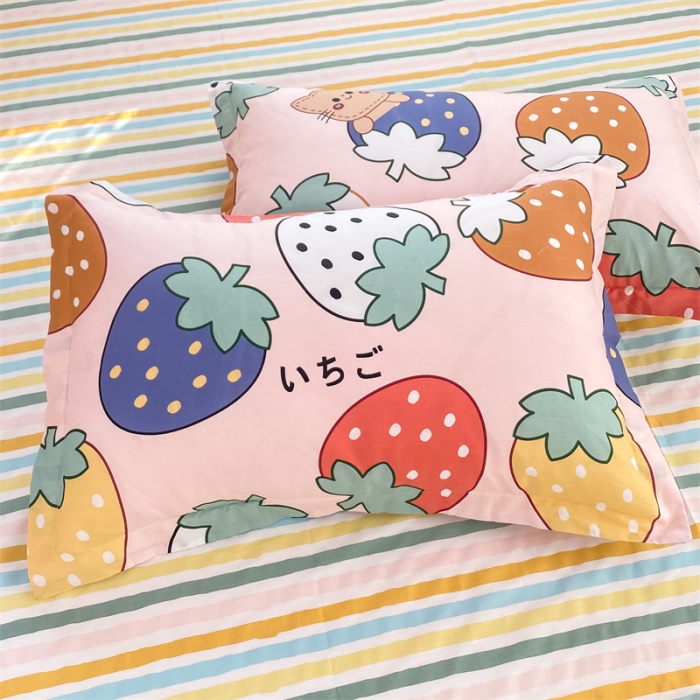 91家纺网 家纺一手货源 找家纺 多品 2023新款12868全棉印花单被套系列第二批 草莓派对