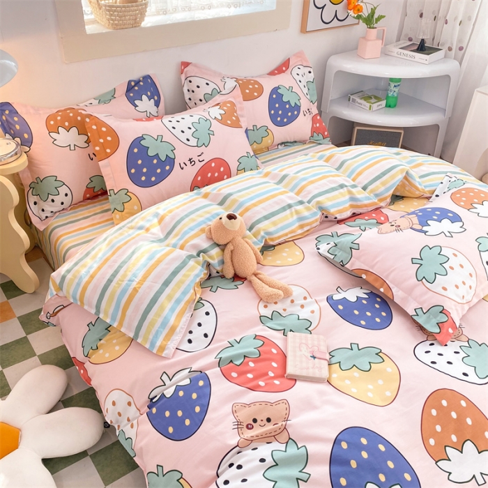 91家纺网 家纺一手货源 找家纺 多品 2023新款12868全棉印花单被套系列第二批 草莓派对