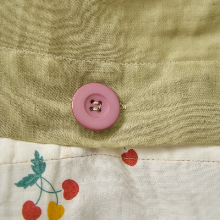 91家纺网 家纺一手货源 找家纺 时年 2023新款全棉母婴级有氧双层纱纽扣工艺款四件套-场景一 夕颜花