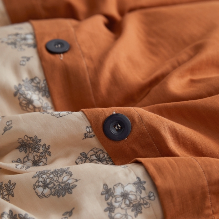 91家纺网 家纺一手货源 找家纺 （总）时年 2023新款全棉母婴级有氧双层纱纽扣工艺款四件套场景二