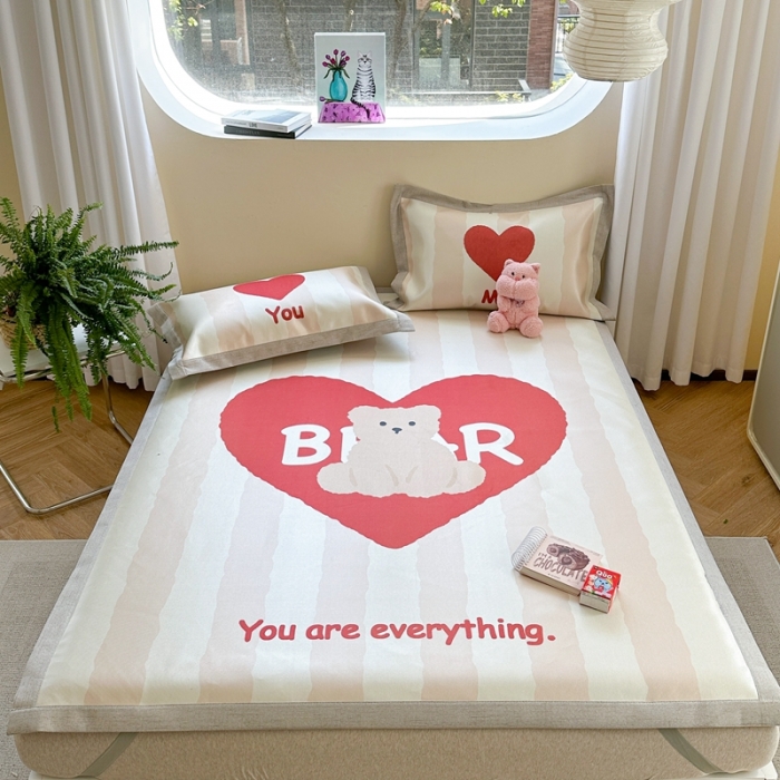 91家纺网 家纺一手货源 找家纺 时年 2023新款水洗冰丝凉席 可爱熊