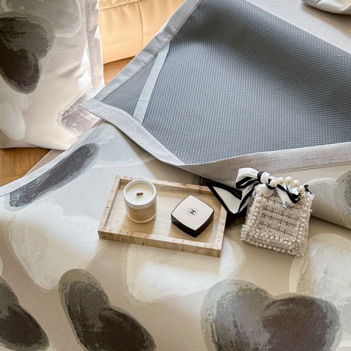 91家纺网 家纺一手货源 找家纺 时年 2023新款水洗冰丝凉席 律动-咖