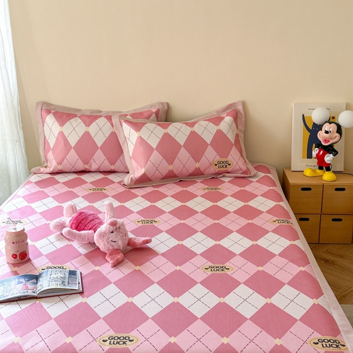 91家纺网 家纺一手货源 找家纺 时年 2023新款水洗冰丝凉席 幸运-粉