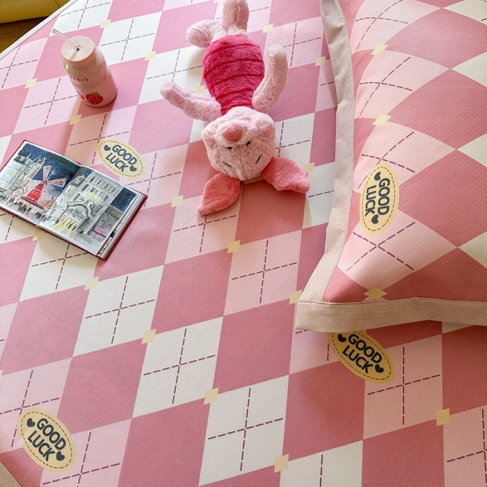 91家纺网 家纺一手货源 找家纺 时年 2023新款水洗冰丝凉席 幸运-粉