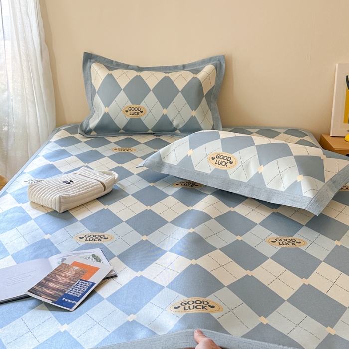 91家纺网 家纺一手货源 找家纺 时年 2023新款水洗冰丝凉席 幸运-蓝