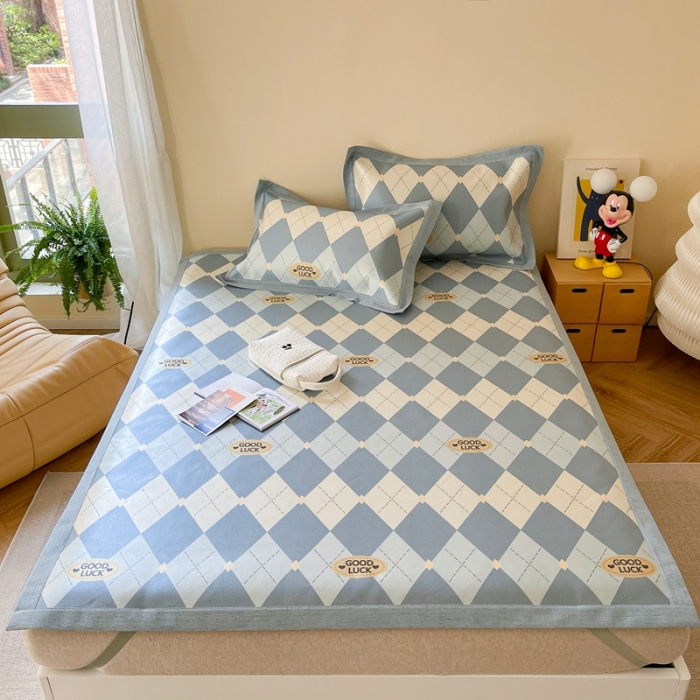 91家纺网 家纺一手货源 找家纺 时年 2023新款水洗冰丝凉席 幸运-蓝