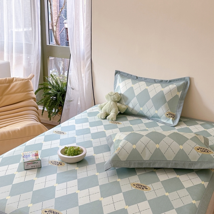 91家纺网 家纺一手货源 找家纺 时年 2023新款水洗冰丝凉席 幸运-绿