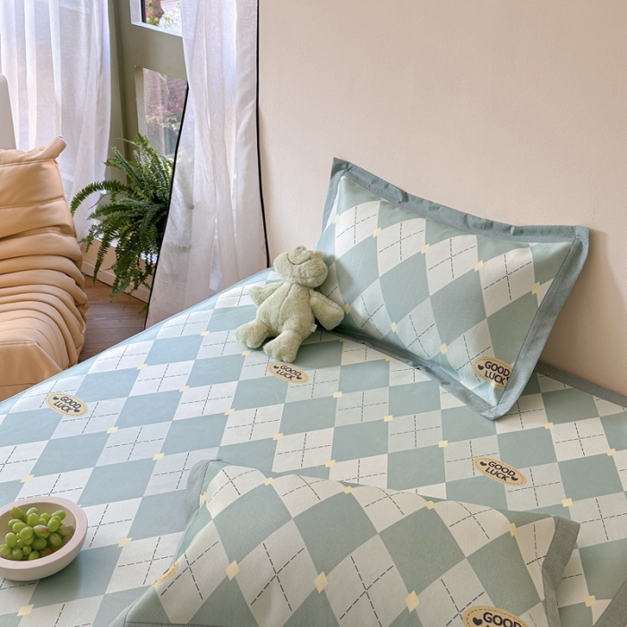 91家纺网 家纺一手货源 找家纺 时年 2023新款水洗冰丝凉席 幸运-绿