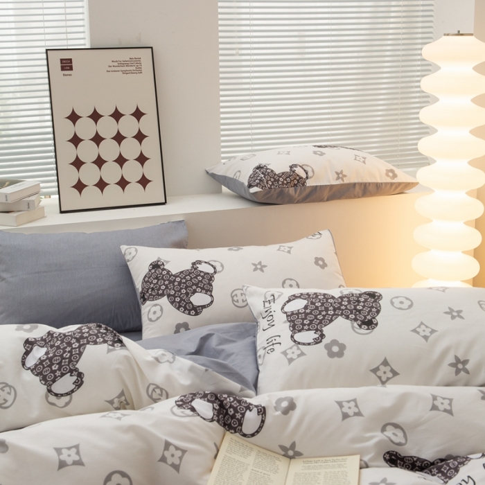 91家纺网 家纺一手货源 找家纺 黑马家居2023新款全棉印花喷气12868套件-四件套潮流