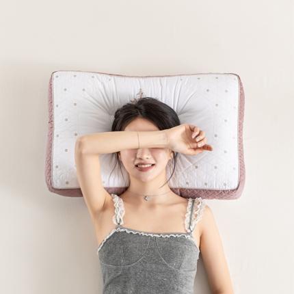 麦肯锡2023新款舒缓释压安睡枕 粉色40x60+10cm