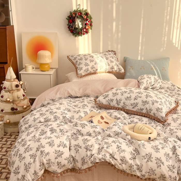 91家纺网 家纺一手货源 找家纺 （总）昔可家纺 2022新款全棉毛球碎花款四件套