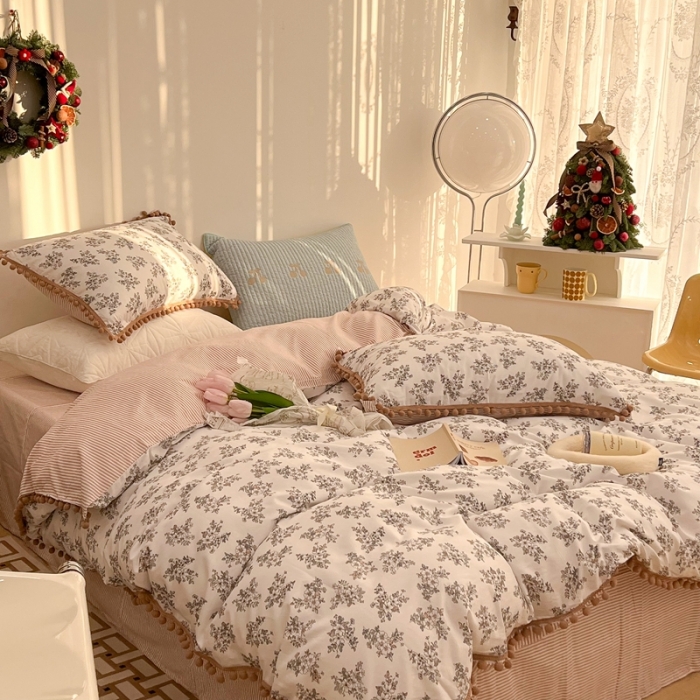 91家纺网 家纺一手货源 找家纺 （总）昔可家纺 2022新款全棉毛球碎花款四件套