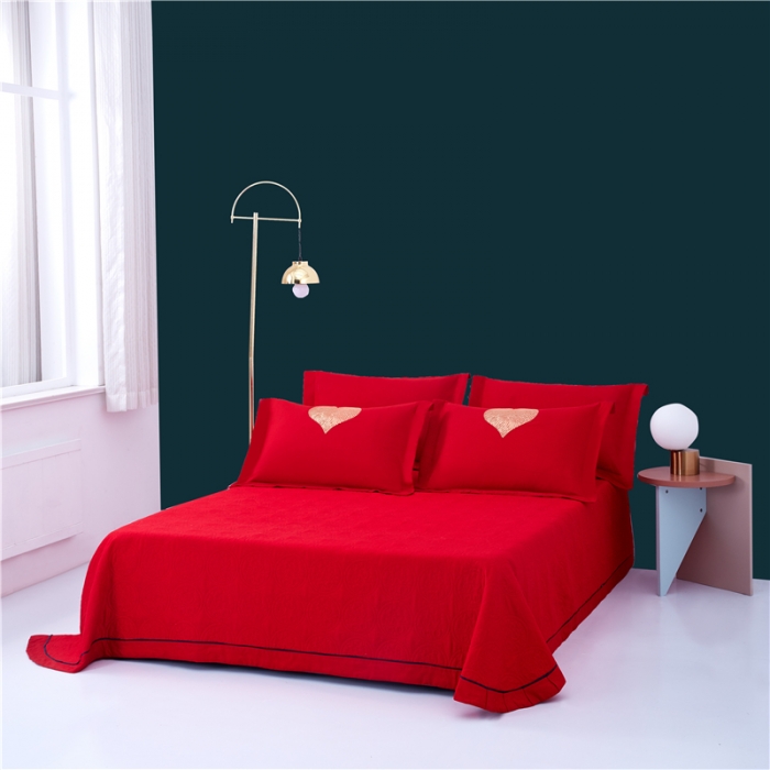 91家纺网 家纺一手货源 找家纺 2025新款亲肤棉绣花刺绣婚庆四件套 比心