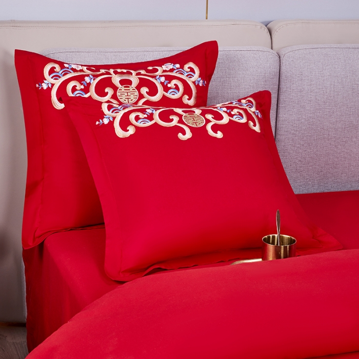 91家纺网 家纺一手货源 找家纺 2025新款亲肤棉绣花刺绣婚庆四件套 相爱