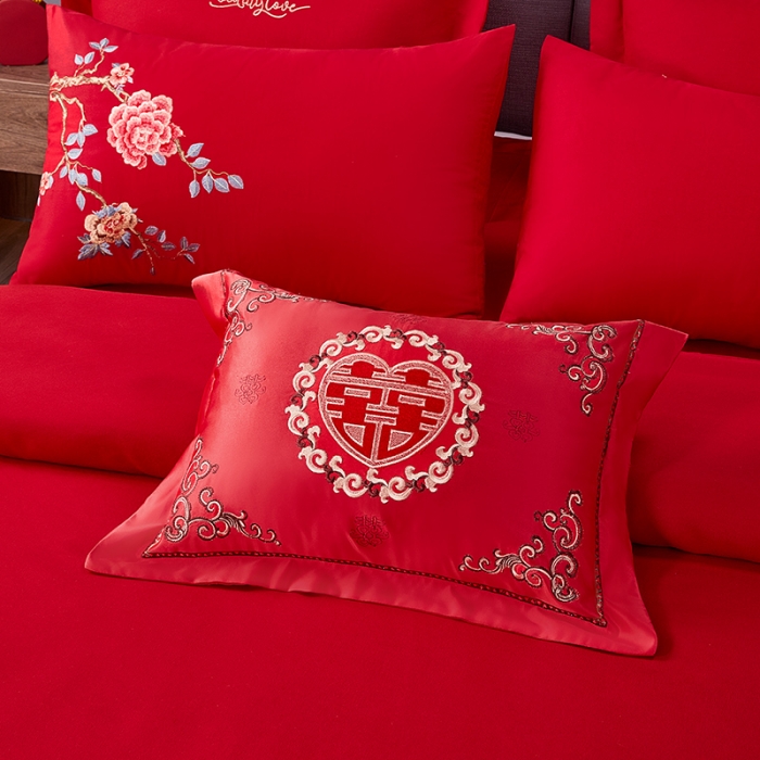 91家纺网 家纺一手货源 找家纺 2025新款亲肤棉绣花刺绣婚庆四件套 禧之恋