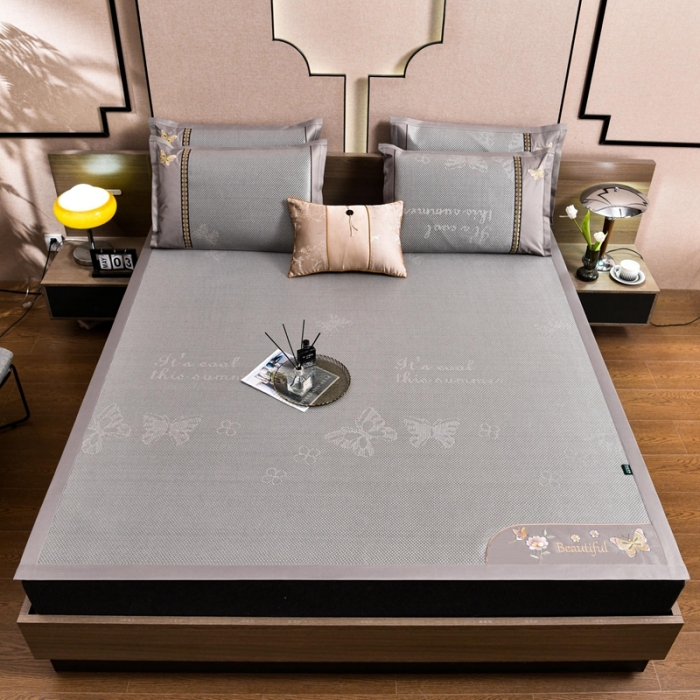 91家纺网 家纺一手货源 找家纺 简一2024新款荷塘月色系列冰藤双面席凉席冰藤席 蝶恋花-提花灰