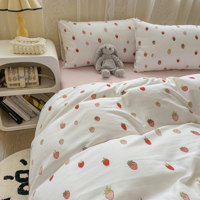 91家纺网 家纺一手货源 找家纺 海岛哥哥 2023新款水洗双层纱四件套（含同款抽绳袋） 草莓仙子