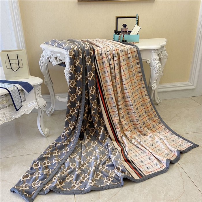 91家纺网 家纺一手货源 找家纺 卡奥2025AB版云貂绒毛毯法莱绒休闲盖毯沙发毯空调毯子贝莉