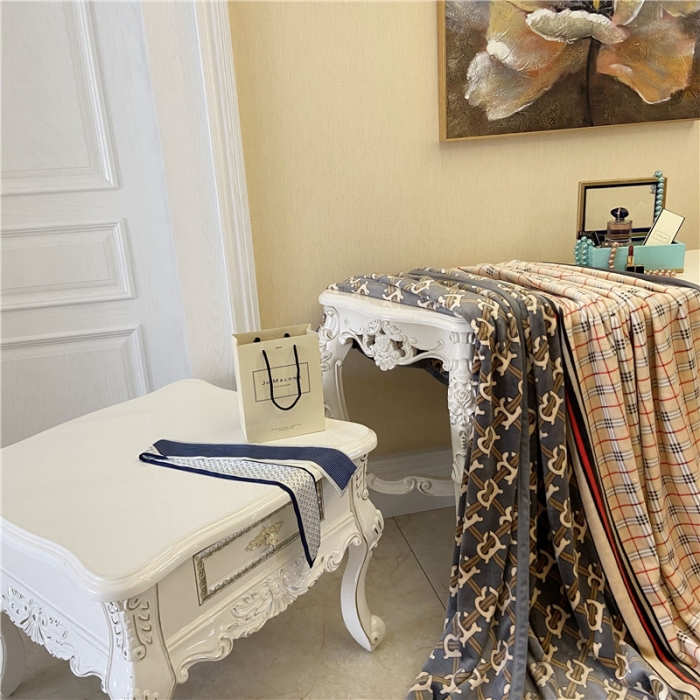 91家纺网 家纺一手货源 找家纺 卡奥2025AB版云貂绒毛毯法莱绒休闲盖毯沙发毯空调毯子贝莉