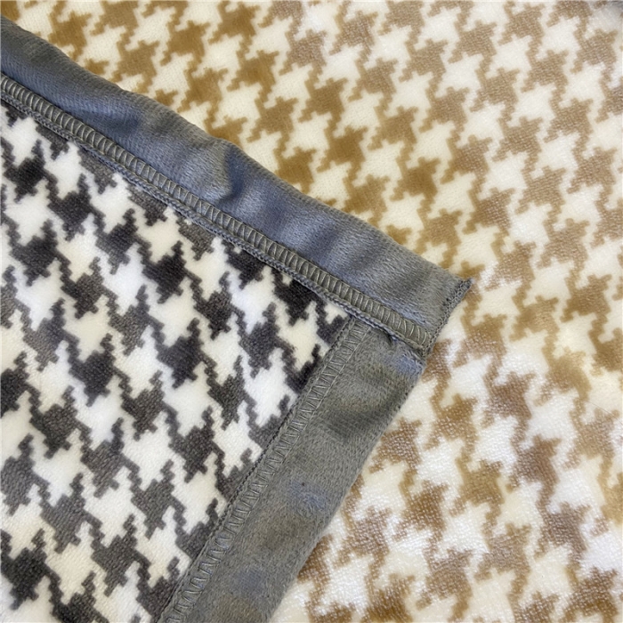 91家纺网 家纺一手货源 找家纺 卡奥2025AB版云貂绒毛毯法莱绒休闲盖毯沙发毯空调毯子千鸟