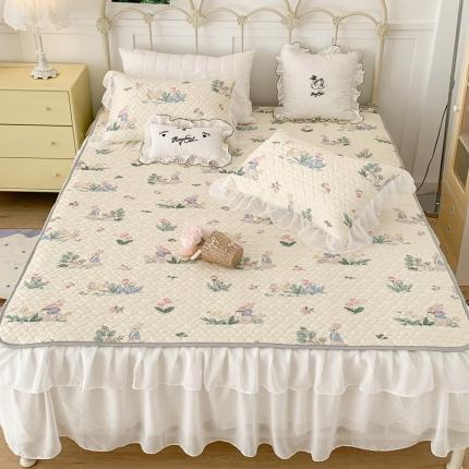 91家纺网 家纺一手货源 找家纺 昔可 2023新款第二批双层床裙乳胶三件套 可爱小清新风 花丛小兔