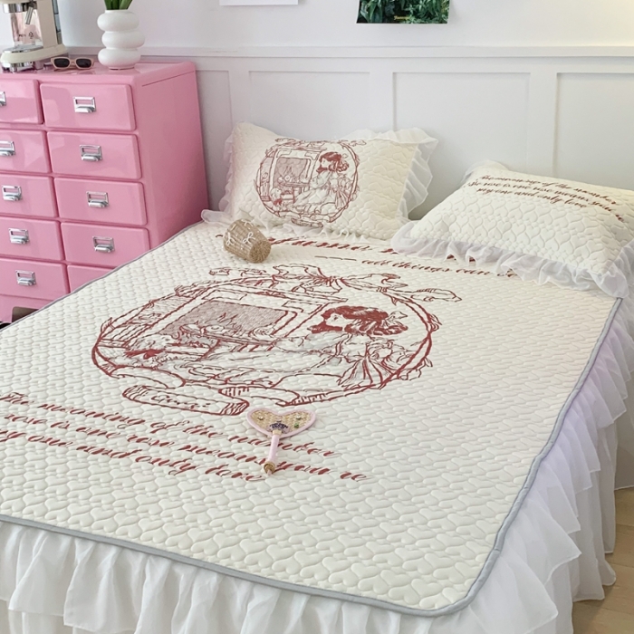 91家纺网 家纺一手货源 找家纺 昔可 2023新款第二批双层床裙乳胶三件套 可爱小清新风 复古线条女孩