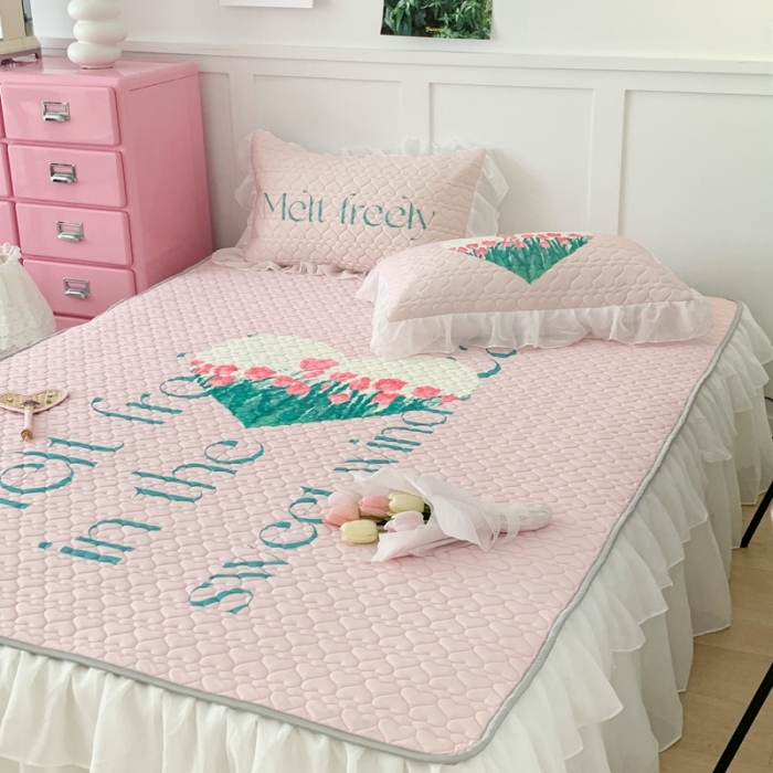 91家纺网 家纺一手货源 找家纺 昔可 2023新款第二批双层床裙乳胶三件套 可爱小清新风 心动郁金香