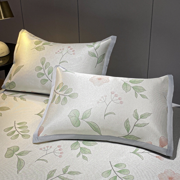 91家纺网 家纺一手货源 找家纺 安哆啦 A类数码印花冰丝藤席三件套 花丛间