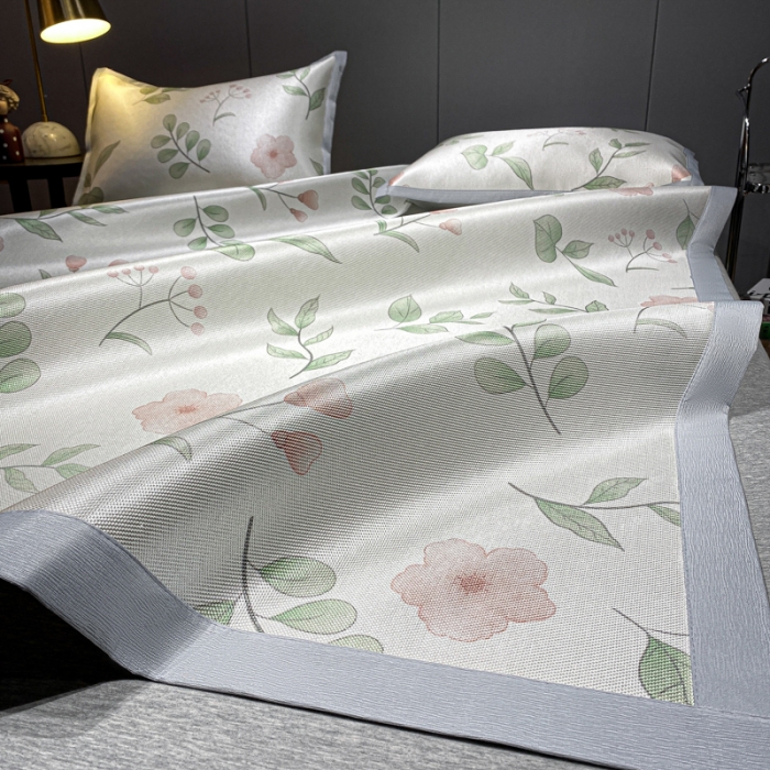 91家纺网 家纺一手货源 找家纺 安哆啦 A类数码印花冰丝藤席三件套 花丛间