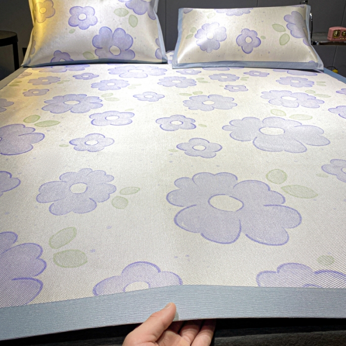 91家纺网 家纺一手货源 找家纺 安哆啦 A类数码印花冰丝藤席三件套 花儿朵朵