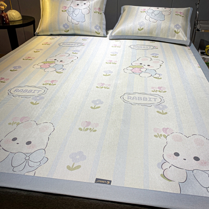 91家纺网 家纺一手货源 找家纺 安哆啦 A类数码印花冰丝藤席三件套 花中兔