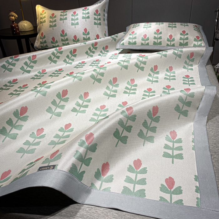 91家纺网 家纺一手货源 找家纺 安哆啦 A类数码印花冰丝藤席三件套 小绿花花