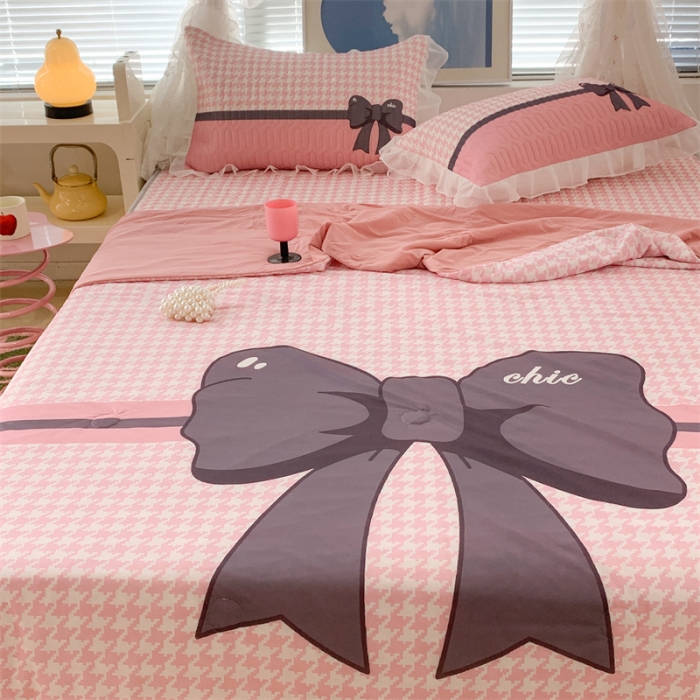 91家纺网 家纺一手货源 找家纺 昔可 大版数码印花凉感夏被 粉粉千鸟格