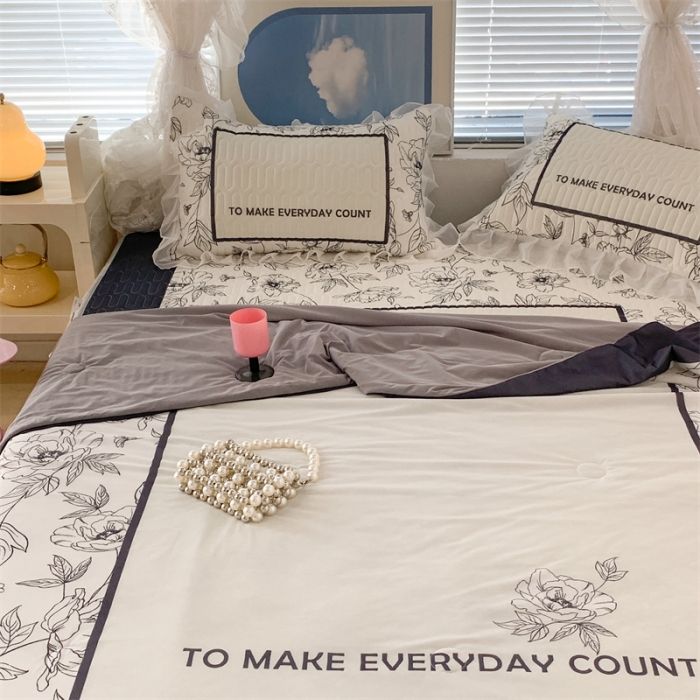 91家纺网 家纺一手货源 找家纺 昔可 大版数码印花凉感夏被 夏奈花园