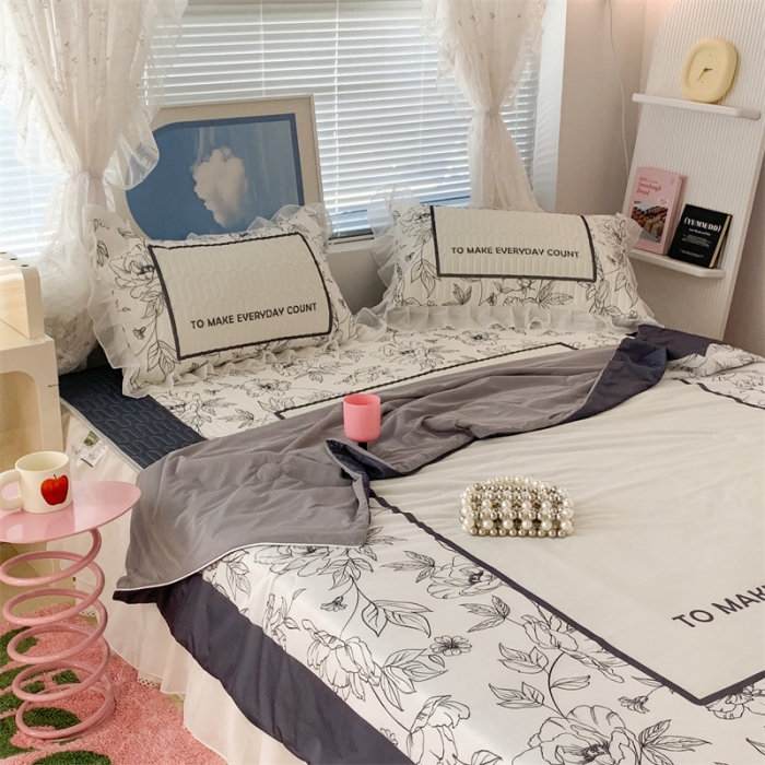 91家纺网 家纺一手货源 找家纺 昔可 大版数码印花凉感夏被 夏奈花园