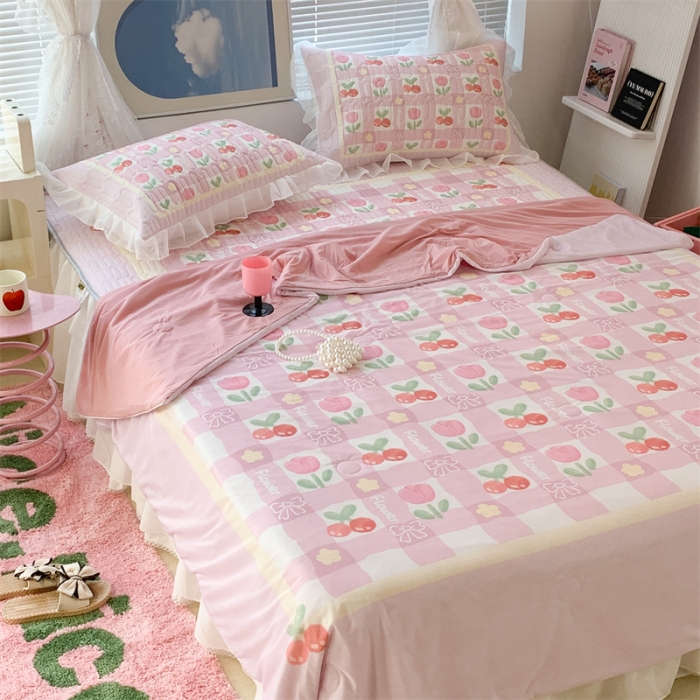 91家纺网 家纺一手货源 找家纺 昔可 大版数码印花凉感夏被 樱桃郁金香