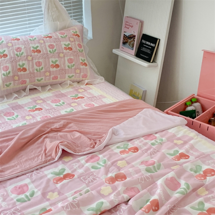 91家纺网 家纺一手货源 找家纺 昔可 大版数码印花凉感夏被 樱桃郁金香