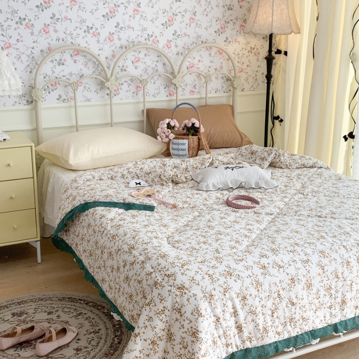 91家纺网 家纺一手货源 找家纺 昔可 复古蕾丝花边针织夏被 安妮黄花