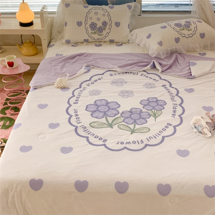 91家纺网 家纺一手货源 找家纺 昔可 大版数码印花凉感夏被 紫爱心小花朵