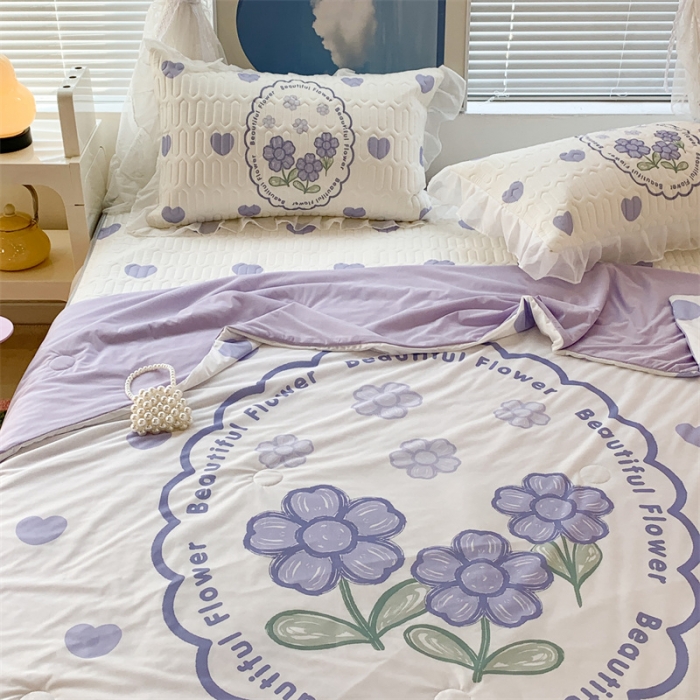 91家纺网 家纺一手货源 找家纺 昔可 大版数码印花凉感夏被 紫爱心小花朵