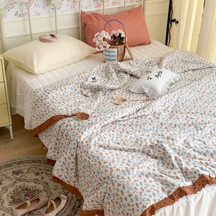 91家纺网 家纺一手货源 找家纺 昔可 复古蕾丝花边针织夏被 果园假期