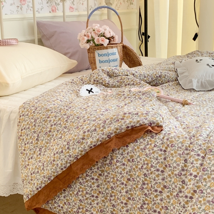 91家纺网 家纺一手货源 找家纺 昔可 复古蕾丝花边针织夏被 悸动紫花