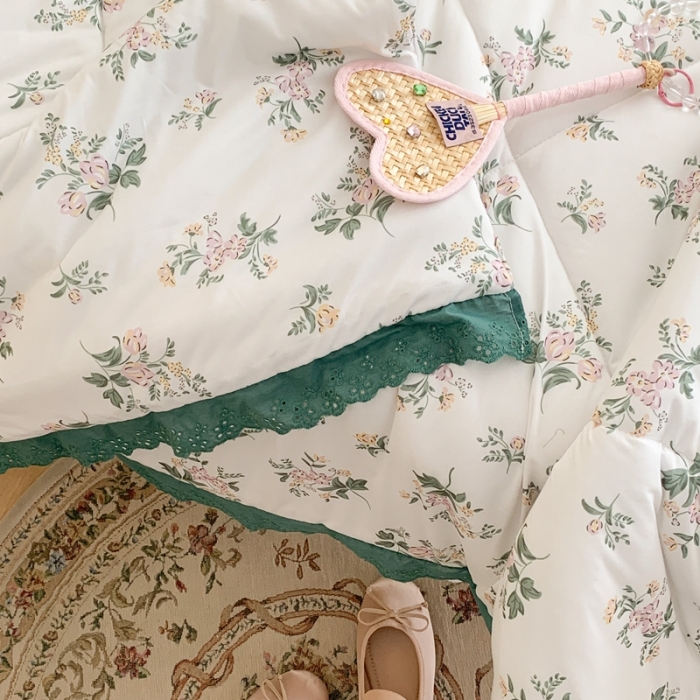 91家纺网 家纺一手货源 找家纺 昔可 复古蕾丝花边针织夏被 盛夏花园