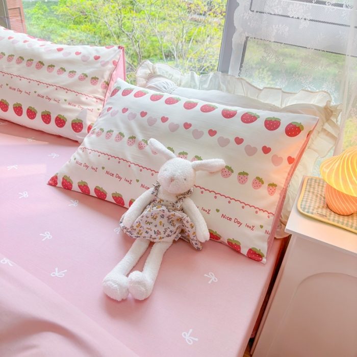 91家纺网 家纺一手货源 找家纺 呗旺鹿 2023新款13372全棉纯棉印花四件套直播款 草莓冰冰