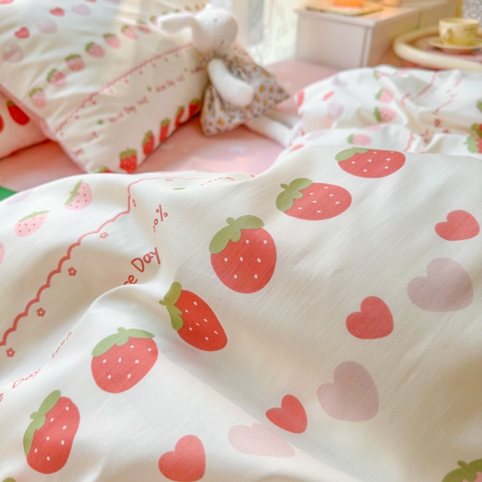 91家纺网 家纺一手货源 找家纺 呗旺鹿 2023新款13372全棉纯棉印花四件套直播款 草莓冰冰