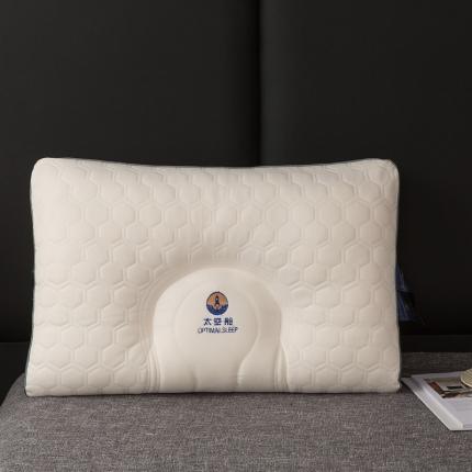 91家纺网 家纺一手货源 找家纺 拾光枕芯 2023新款太空舱护颈乳胶枕 蓝色