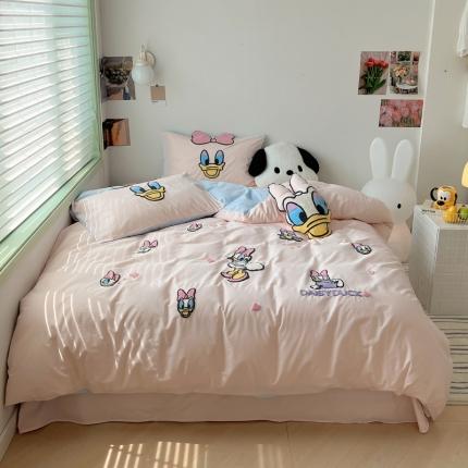 91家纺网 家纺一手货源 找家纺 佰亿莱 2024直播新款全棉色织水洗棉毛巾绣迪士尼系列 黛西公主