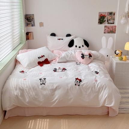 91家纺网 家纺一手货源 找家纺 （总）佰亿莱 2024直播新款全棉色织水洗棉毛巾绣迪士尼系列