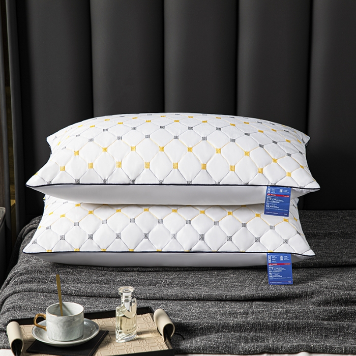 91家纺网 家纺一手货源 找家纺 拾光 2023新款 亲肤磨毛宽边绗绣枕芯满天星单边-低枕500克